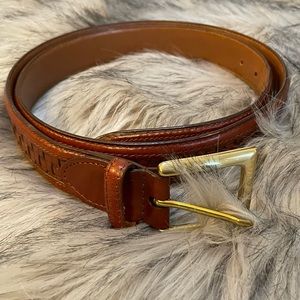 Johnston & Murphy brown waffle weaved brown dress belt.  Size 38